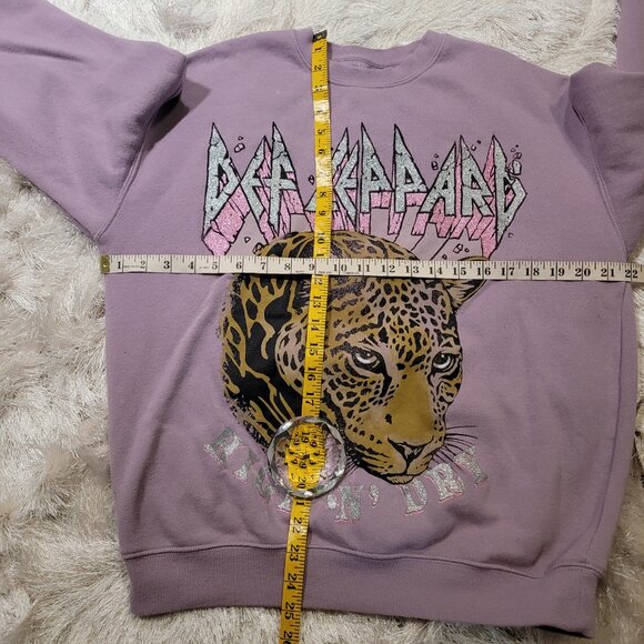 Def Leppard Sweater Glitter Animal Print Mauve Pink Sz S - Picture 7 of 8